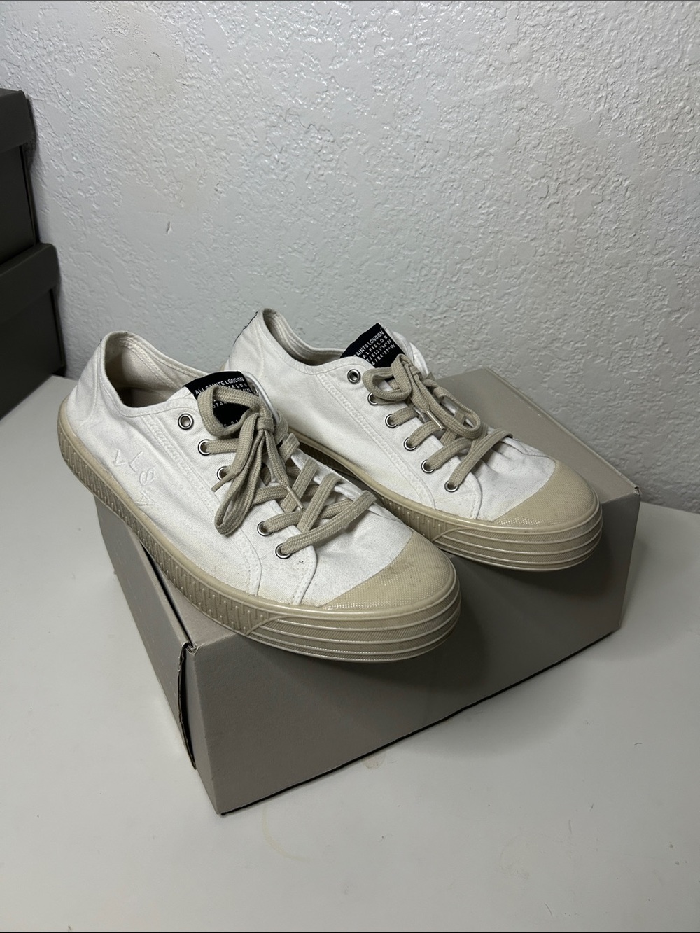 All Saints Men's Low-Top Sneakers in White and Beige